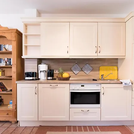 Ferienhaussiedlung Strandperlen Kuestenhof 1c * Wustrow (Fischland)